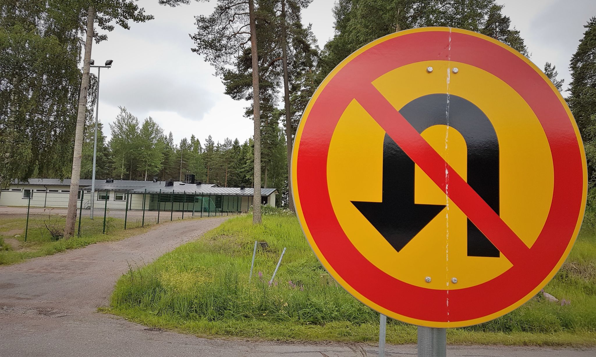 Koskenkylän koulu liikennemerkki - Loviisan kaupunki